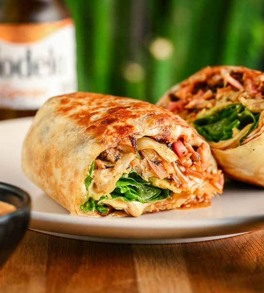 Valgfri Burrito + Salsa - Poco Picante