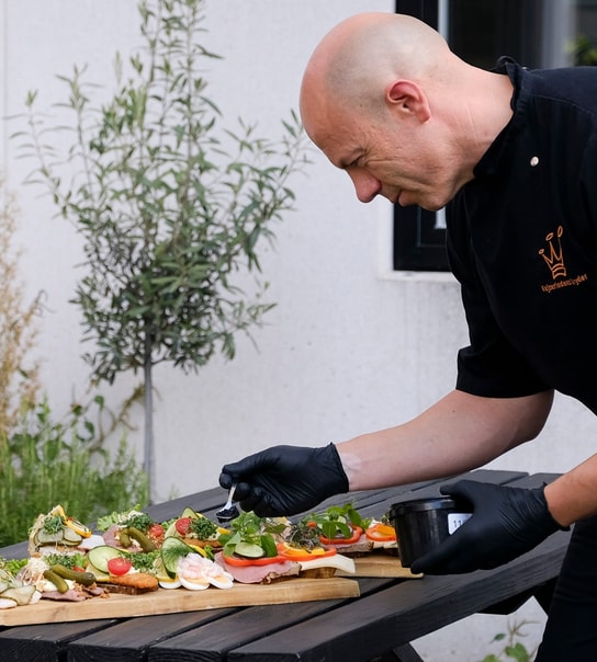 Højbelagte smørrebrød - skarp pris hos Kejserindens Gryder