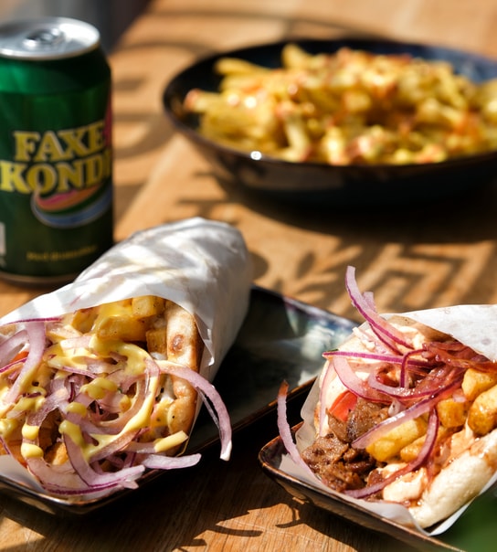½ PRIS: Valgfri Gyros @ The Greek - Enkelt, Saftigt & Drønlækkert!