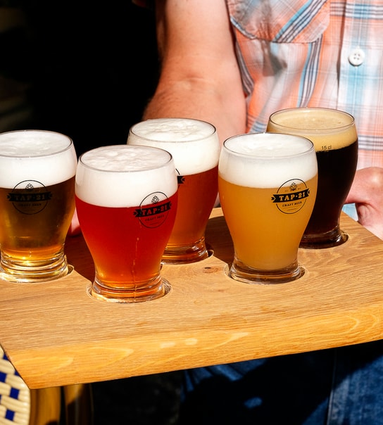 Valgfrit Tastingbræt m. 5 Øl + Valgfri Snack @ Tap 21 - Alverdens Specialøl Fra Hanen På Frederiksberg