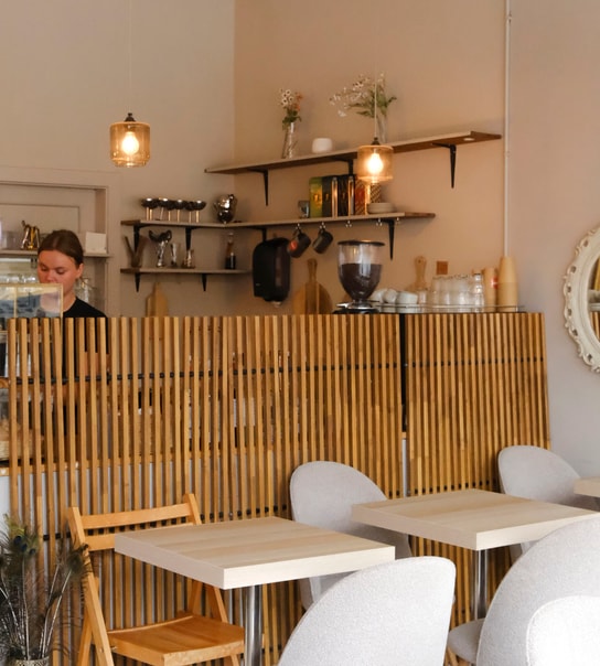 Sensommer afternoon tea hos Kær Kaffebar