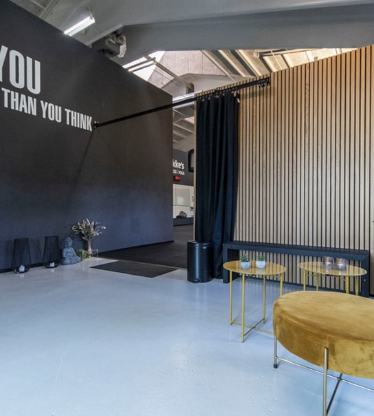 3 måneders ubegrænset holdtræning hos Rikkes Fitness & Yoga