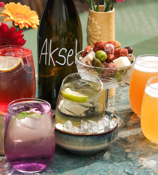 NYHED: Halv pris på 3 Drinks, 3 fadøl & tapas hos det nyåbnede Aksel