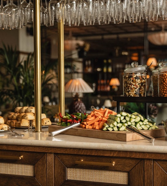 Pool Club & Frokostbuffet - Rox Resort