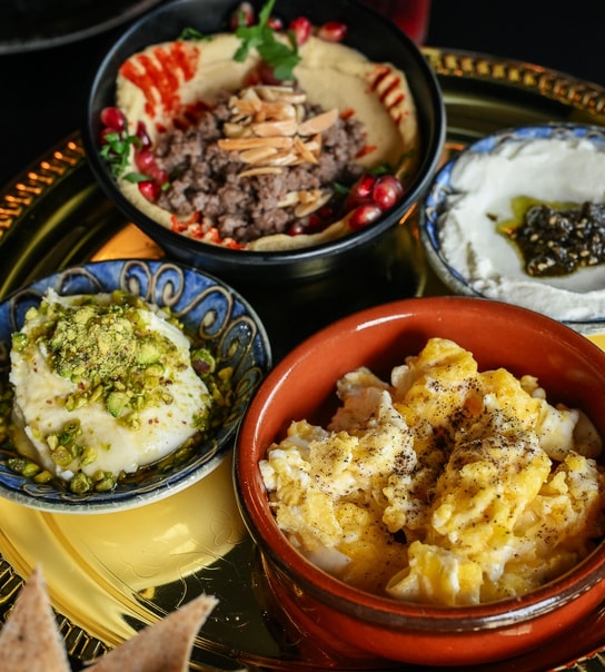 Stor & Autentisk Brunchmenu - L'Oriental Dining Club