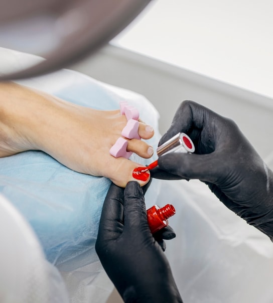 Manicure & pedicure med eller uden Shellac - Beauty Body