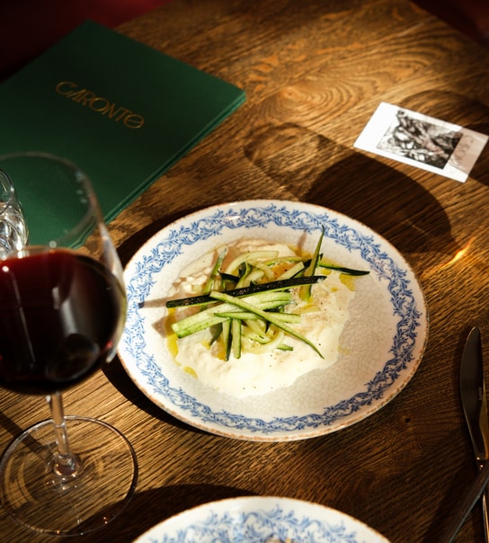 6 Retters Italiensk Tastingmenu - En Aften hos Caronte