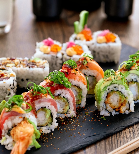 Gourmet & Uramaki Tasty Mix @ Sushi Lovers - Gælder alle 4 lokationer!