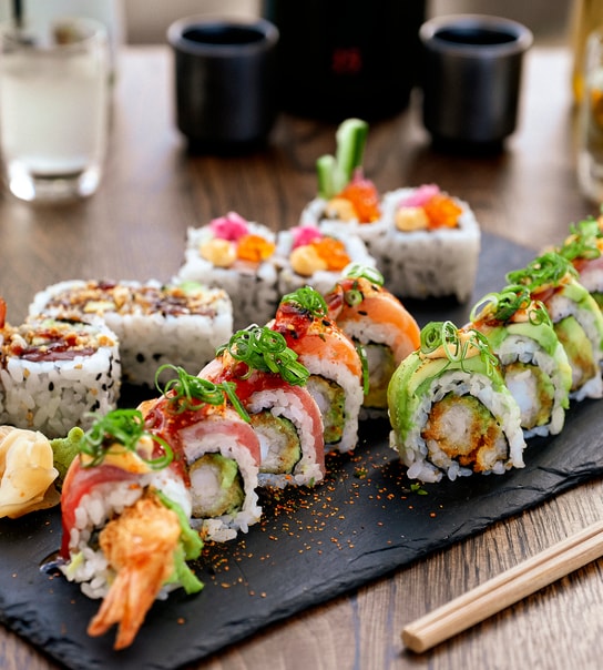 Gourmet & Uramaki Tasty Mix @ Sushi Lovers - Gælder alle 4 lokationer!