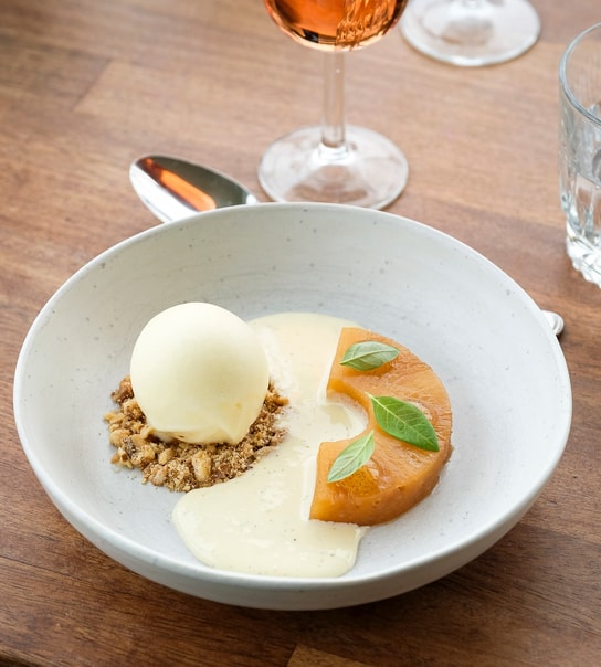 4-retters tastingmenu på Restaurant Charlottenlund Fort