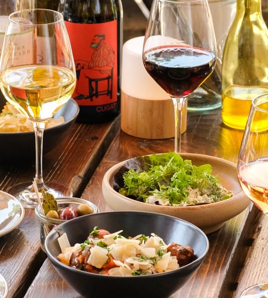 Vinøs inviterer på menu á 3 valgfrie, delikate retter