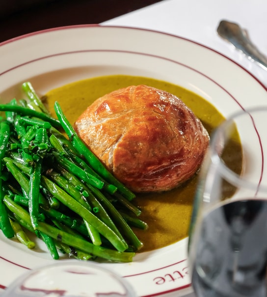 Frit valg på Hele Madkortet @ Bavette - Franske Bistroklassikere i Indre KBH