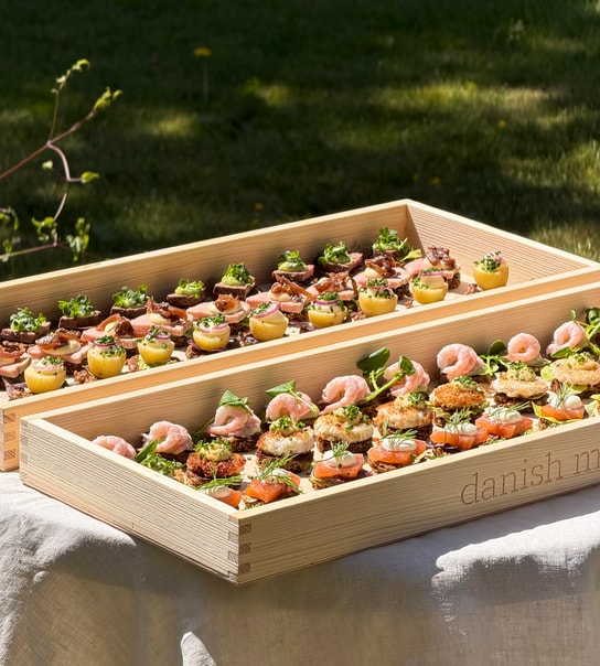 "Den Store Middag" fra Danish Minies - Smag Alle Dine Favoritter i Et Måltid