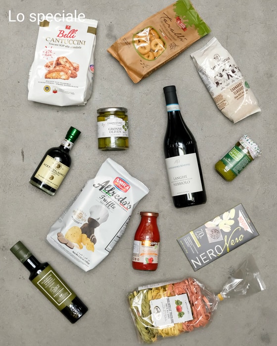 Gavekurve Med Specialiteter Fra Supermarco