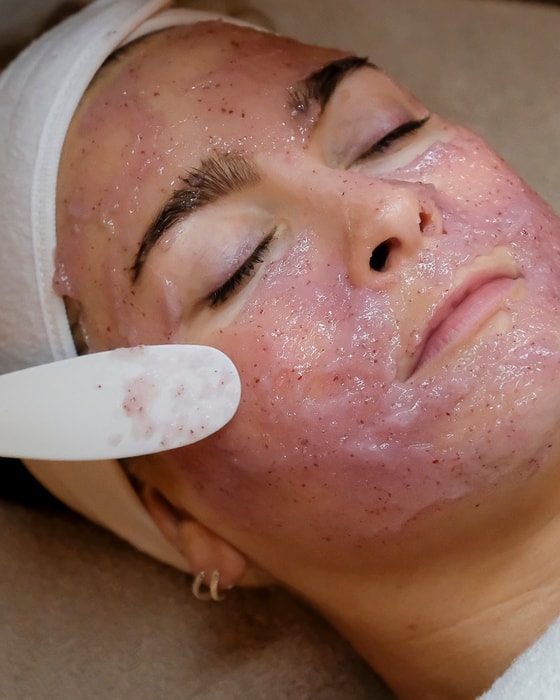 Luksus Ansigtsbehandling hos HNG HAIRCONCEPT