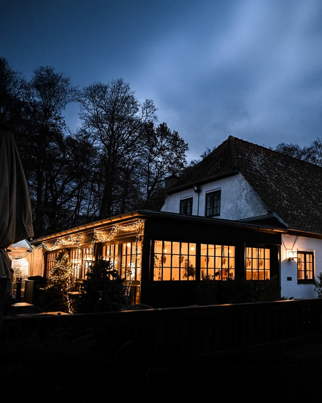 Strandmøllekroens Julebord - En højtidelig menu i stemningsfyldte omgivelser! billede 6