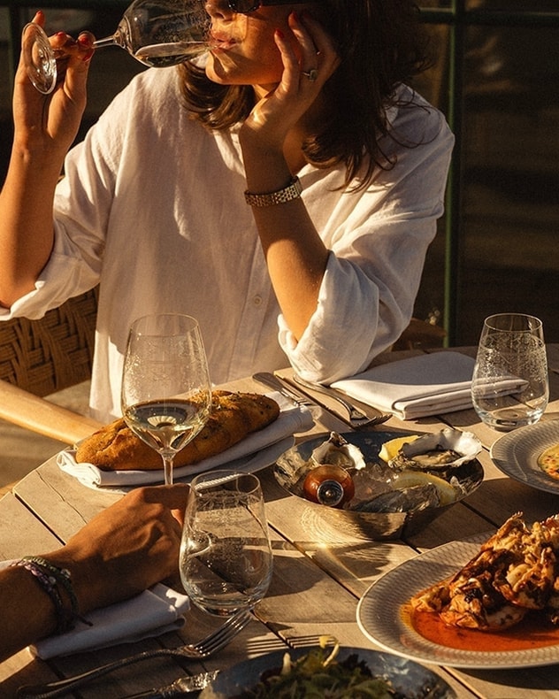 3 valgfrie retter på Dumpling Bar + Pool Club på Rox Resort billede 2