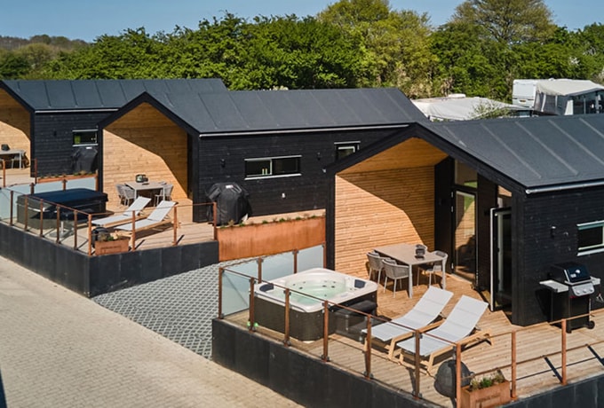 NYHED: Luksus feriehus med spa og havudsigt