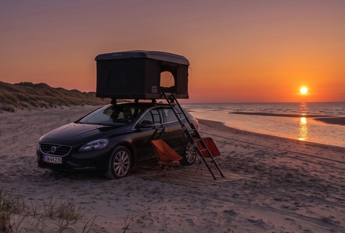 Spar op til 47%: Strandsurfing eller ferie i tagtelt