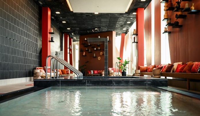 Forkæl dig selv med afslappende massage og spa på Bella Sky