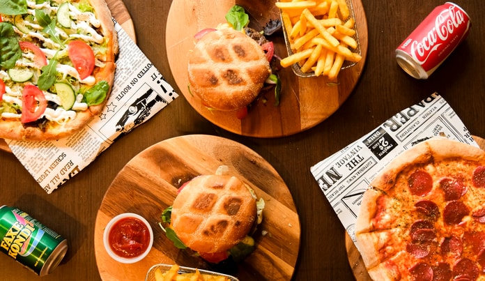 Pizza eller burgermenu hos Express Pizza