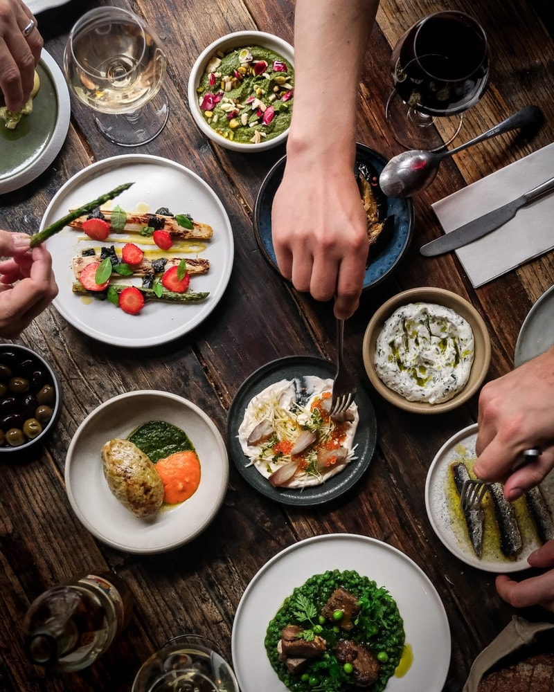 Kokken er fra Noma: 8 serveringer hos anmelderrost Frederiksberg-bistro