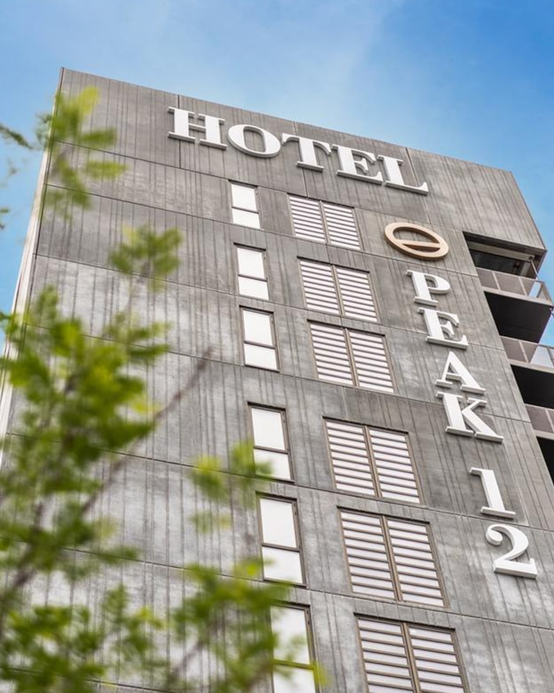 Sommer på Peak 12 Hotel