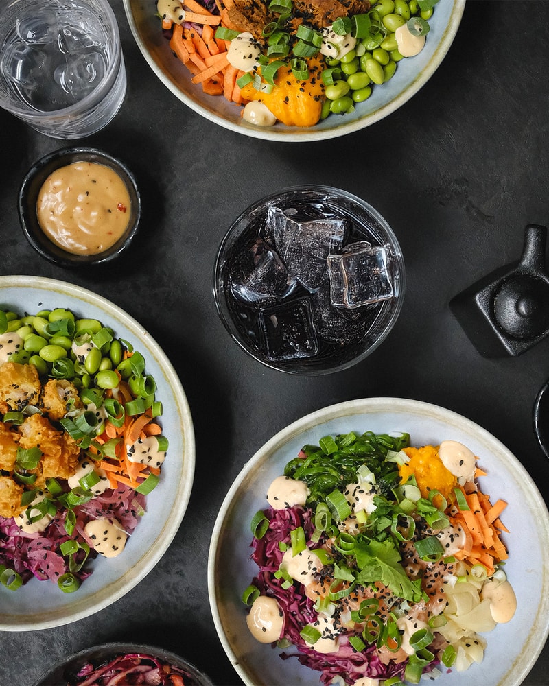 To go og to stay: Asiatisk velsmag og nordiske råvarer hos Poké & Sons