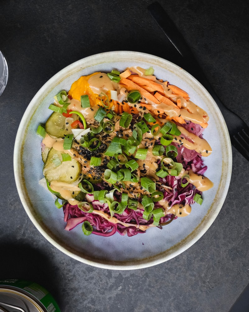 To go og to stay: Asiatisk velsmag og nordiske råvarer hos Poké & Sons