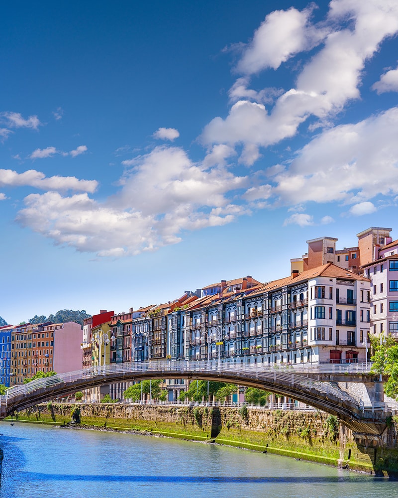 Besøg billedskønne Bilbao