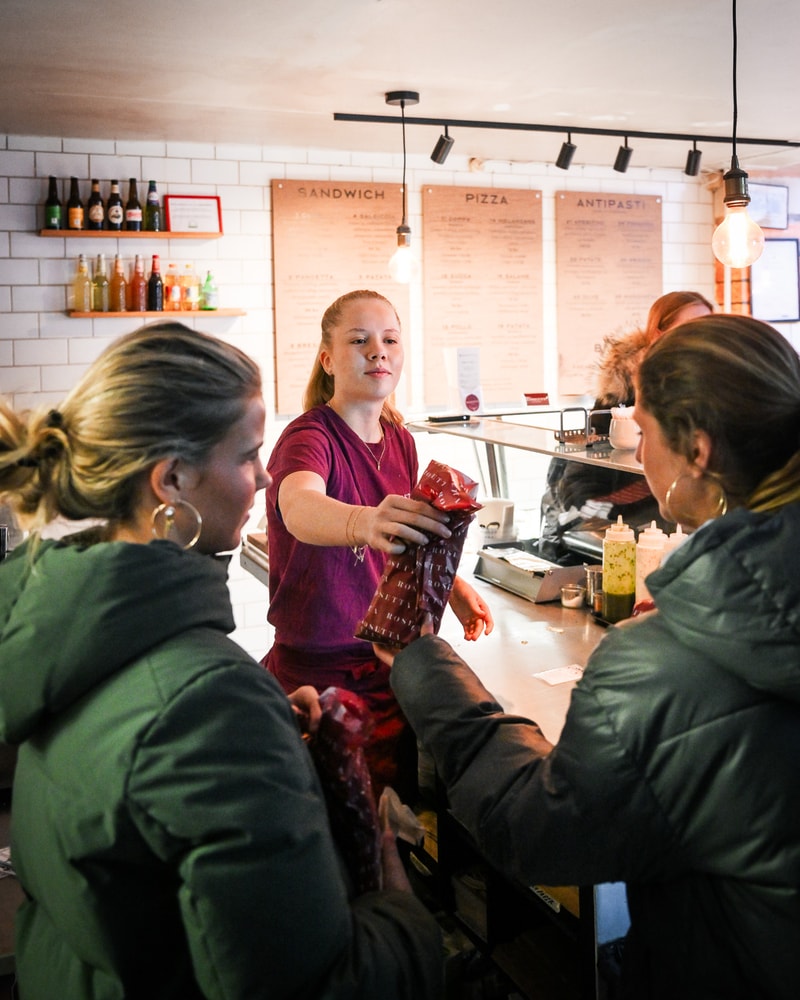 Valgfri Sandwich eller Pizza hos lokalfavoritten Rosetta på Østerbro