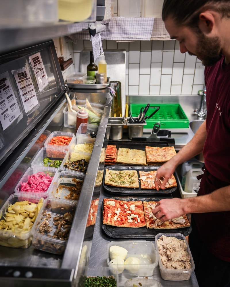 Valgfri Sandwich eller Pizza hos lokalfavoritten Rosetta på Østerbro