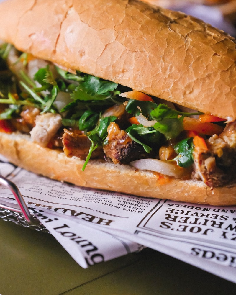 Valgfri Combo - Autentiske & Friske Banh Mi's fra Le Petit Hian i Indre By