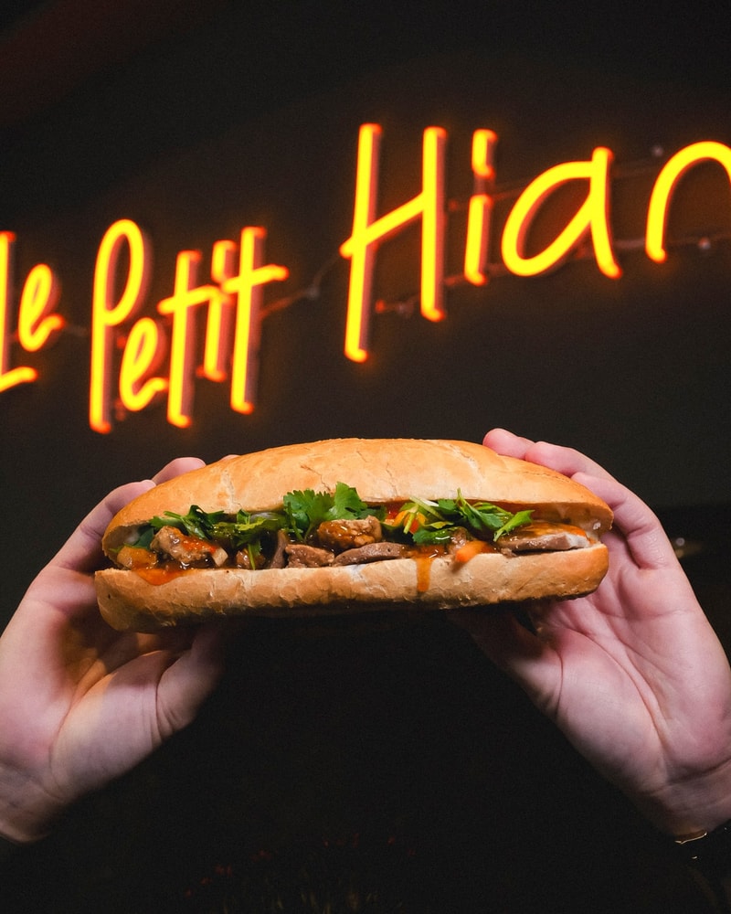 Valgfri Combo - Autentiske & Friske Banh Mi's fra Le Petit Hian i Indre By