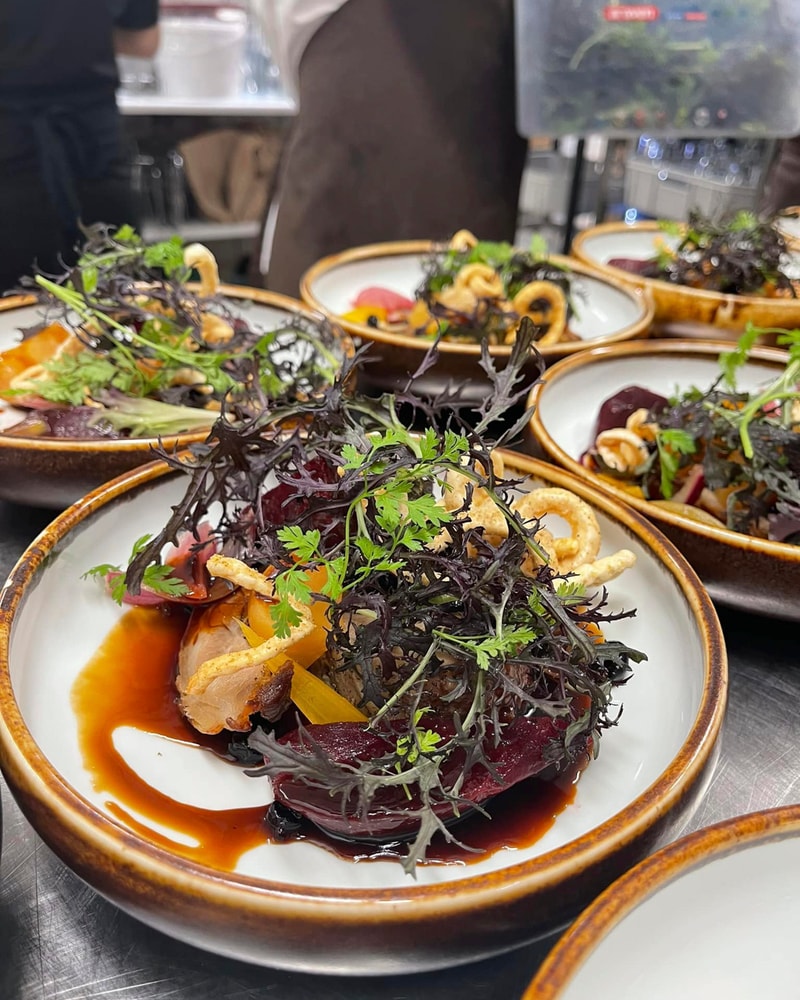 Spar 42 %: Rønnes Hotel