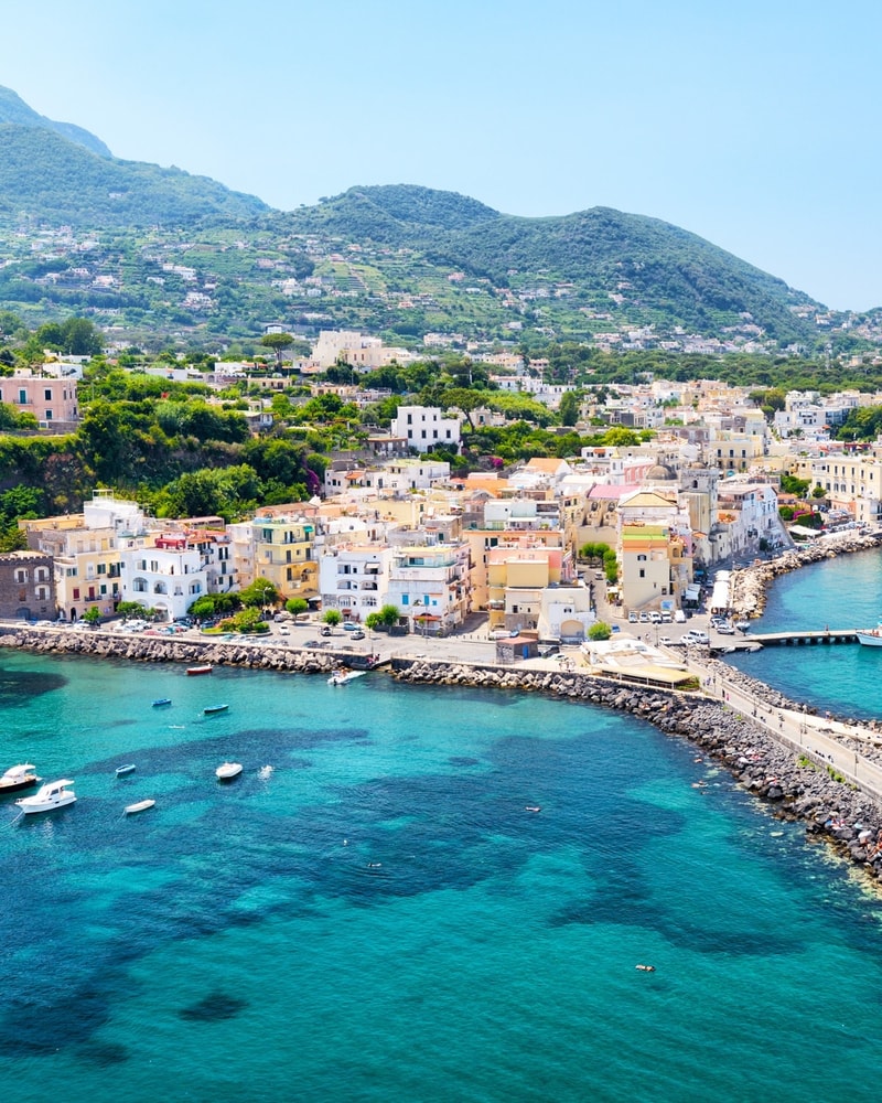 Fortryllende rejse til øen Ischia