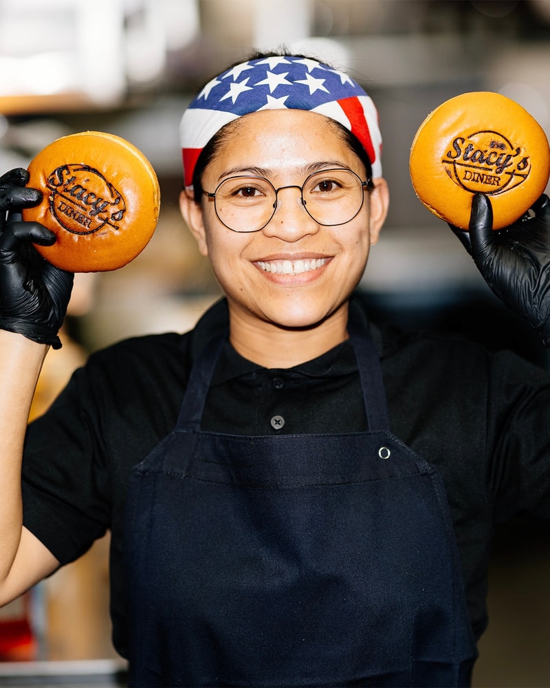 Greasy Burgermenu hos Landets Mest Gennemførte Diner på Trianglen