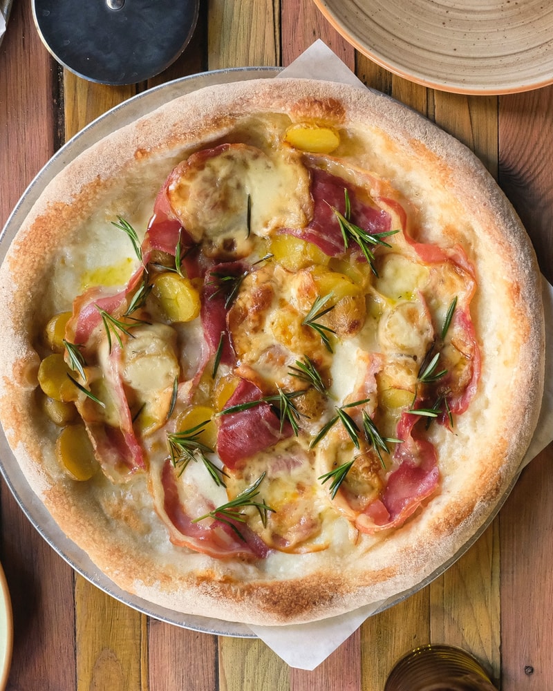 Rost til skyerne: 3-retters m/ Pizza & italienske specialiteter hos ikoniske Tribeca i Nordvest