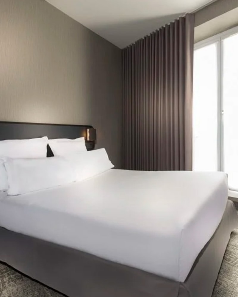 Oplev Sensommeren i Romantiske Paris