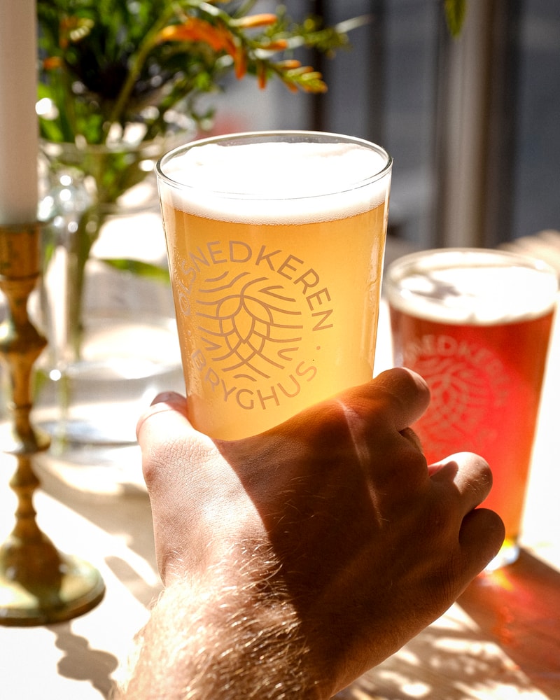 2 Store Valgfrie Fadøl hos Ølsnedkeren på Nørrebro - Hjemmebryggede Specialøl