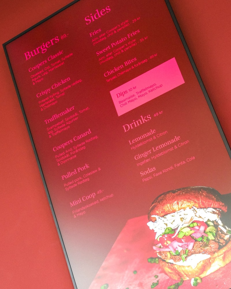 Valgfri burgercombo fra Cooper's - Populær Burgerjoint med Snaskede Favoritter