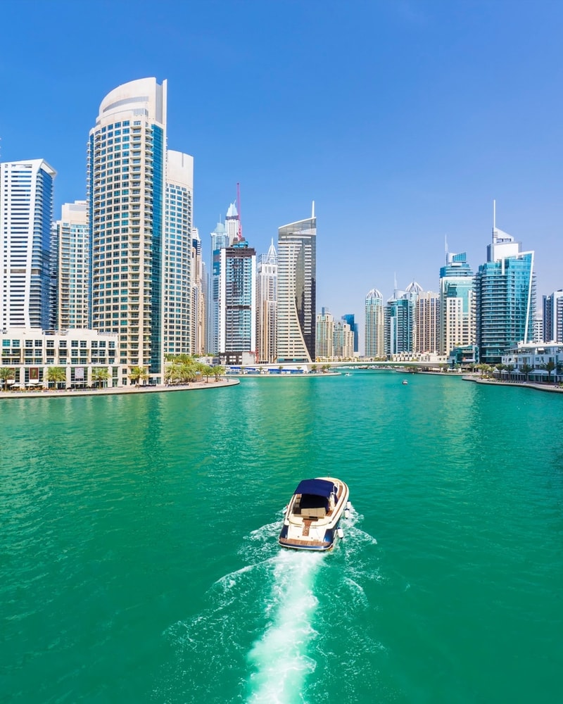 Oplev Dubai med Apollo