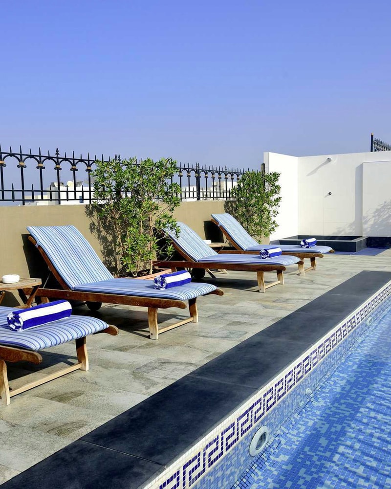 Oplev Dubai med Apollo