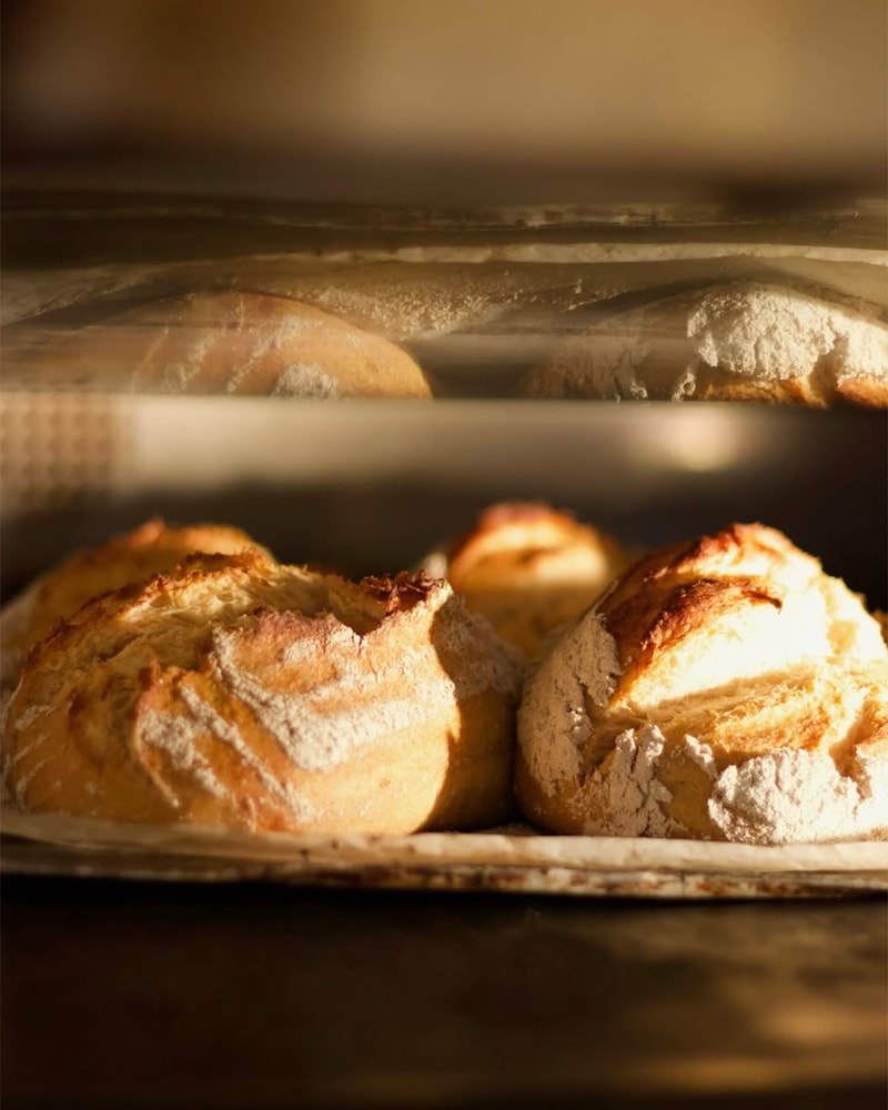 Valgfrit Brød Hos Bagt - Franskinspireret Bageri Med Danske Rødder