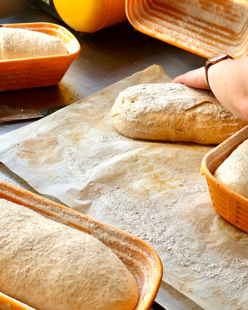 Valgfrit Brød Hos Bagt - Franskinspireret Bageri Med Danske Rødder