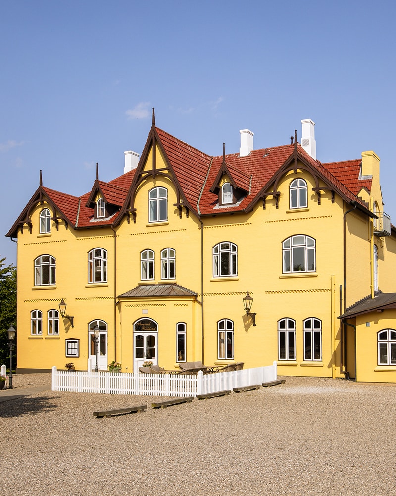 SPAR 45 %: Ophold på Årøsund Badehotel