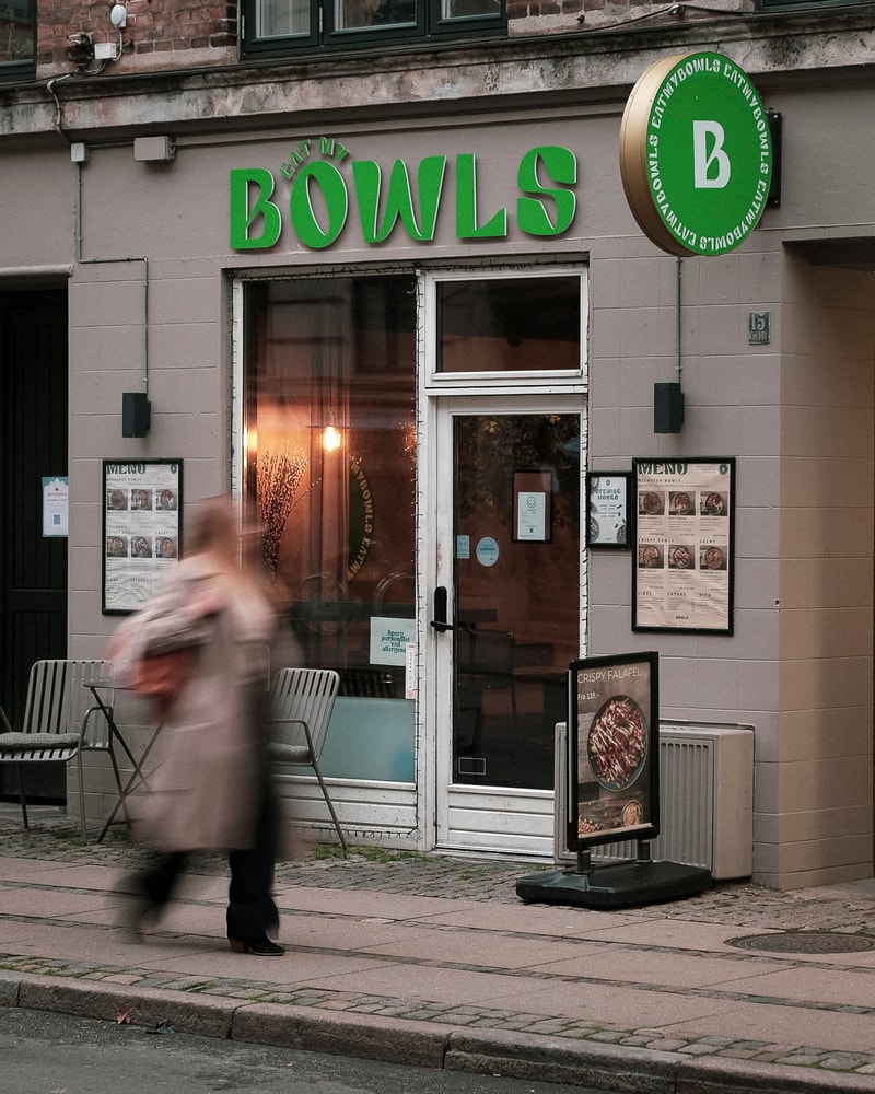 Valgfri XL Bowl + Drik @ Eat My Bowls - Farverige Smagsbomber Fyldt Med Smag