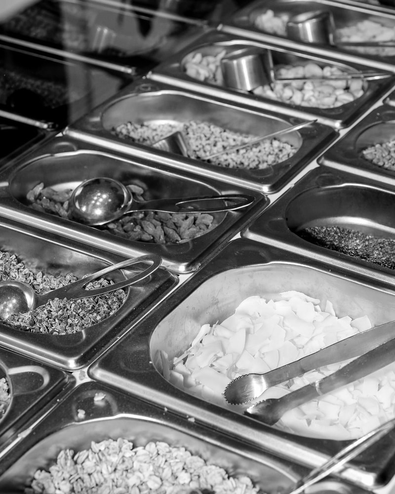 NICHE BLACK BOX: Fyldt Med 100 Hemmelige Smagsoplevelser