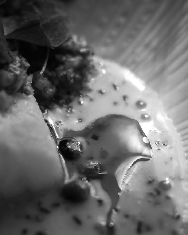 NICHE BLACK BOX: Fyldt Med 100 Hemmelige Smagsoplevelser