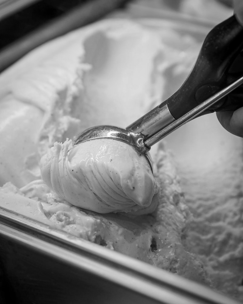 NICHE BLACK BOX: Fyldt Med 100 Hemmelige Smagsoplevelser